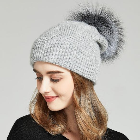 Winter Women Fur Pom Pom Knitted Beanie Hats Warm Wool Cashmere Beanie Bobble Hat Factory Wholesale